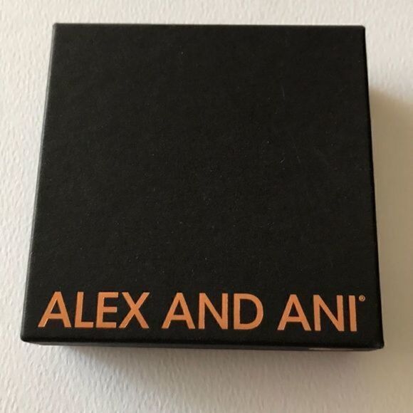 AlEX AND‎ ANI Peace Bracelet - Picture 3 of 8